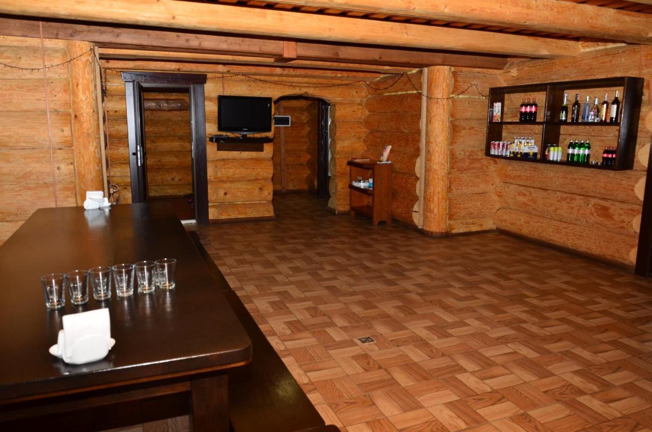Комплекс Скала Villa Serednye Vodyane Ngoại thất bức ảnh